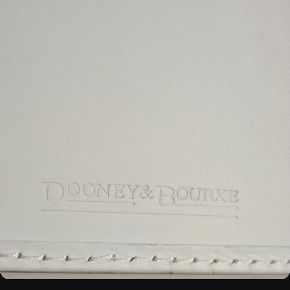 RARE Dooney & Bourke Beacon Woven Continental Wallet EUC - Picture 5 of 6